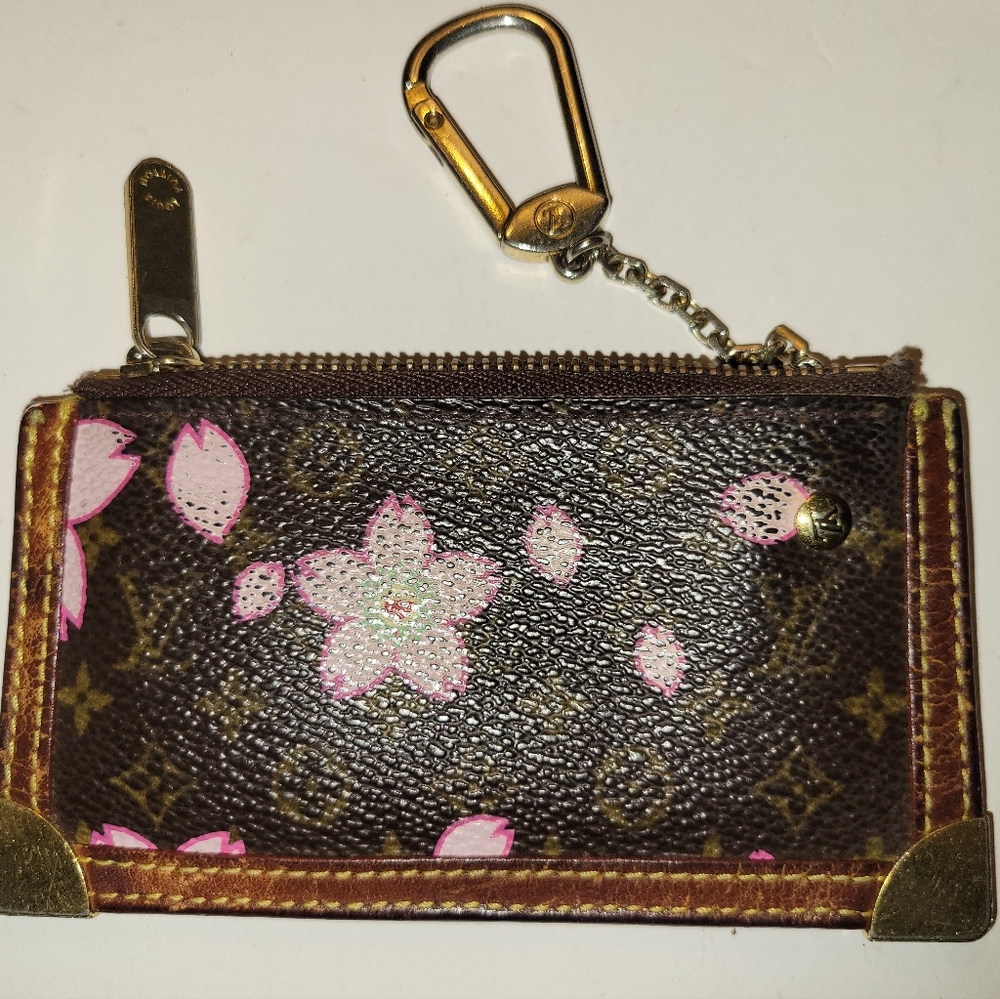 Louis Vuitton Vintage coin pouch key chain cherry blossom - Picture 2 of 7